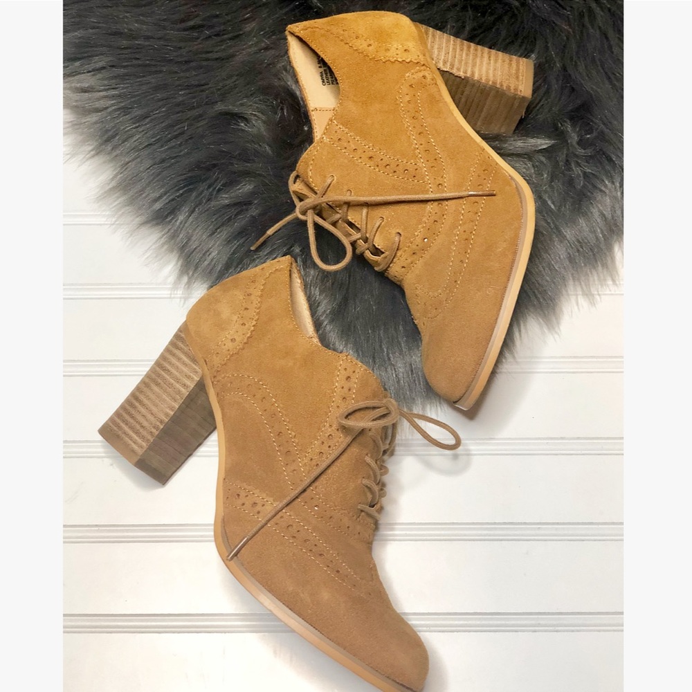 STEVE MADDEN Cognac Tan Suede Oxford Omyra Bootie - Picture 5 of 8